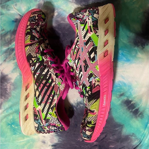 ASICS fuzegel new York marathon theme shoes…good used condition - Picture 2 of 7